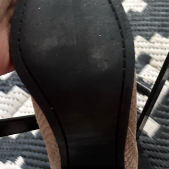 Jeffrey Campbell /Free People size 8 Cowboy boots with metal details. Rare. - Picture 8 of 9